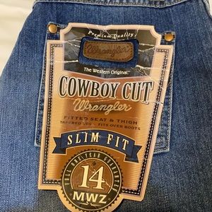 Wrangler slim fit shorts